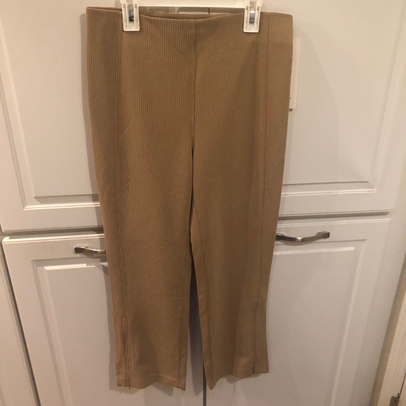 NWT Lululemon Ribbed Softstreme Zip-Leg High-Rise Cropped Pant 25" - Picture 1 of 4
